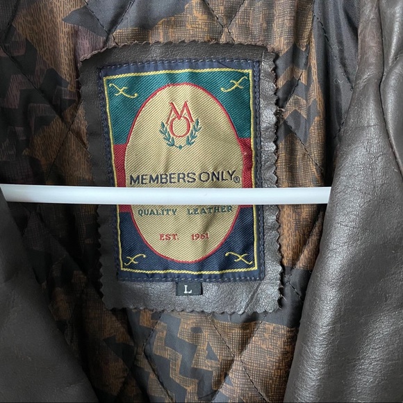 Men’s dark brown leather jacket - Picture 4 of 5